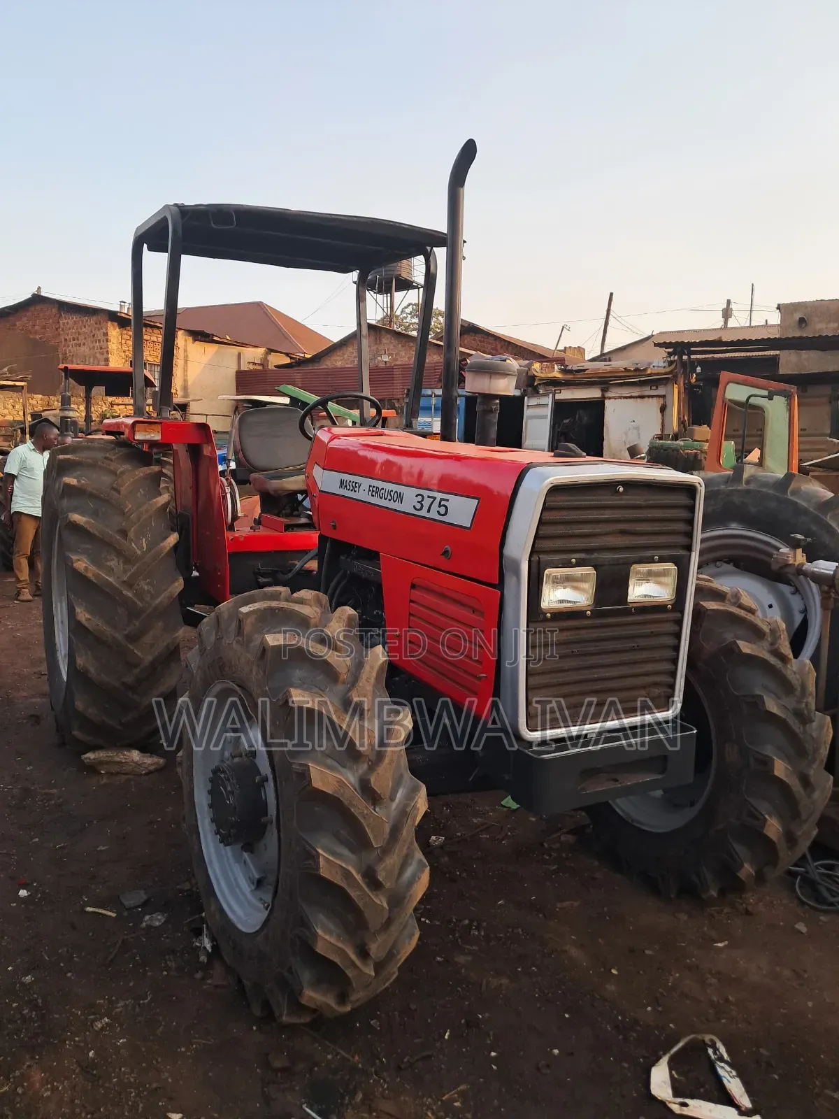 Massey Ferguson 375