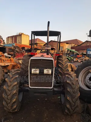 Massey Ferguson 375