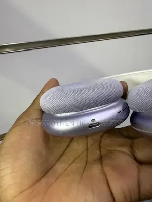 USA 🇺🇸 Model AirPods Max Type C Purple in Good Condition