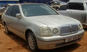 Toyota Progress 2002 Silver