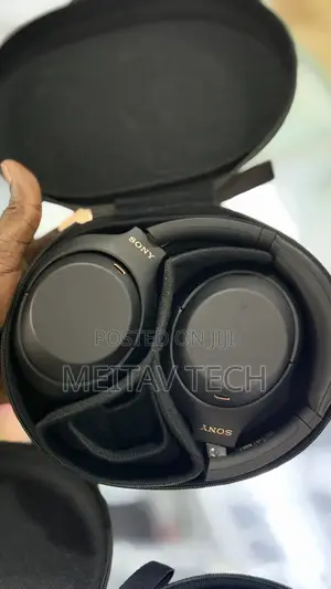 Sony WH1000 XM4 Headphones