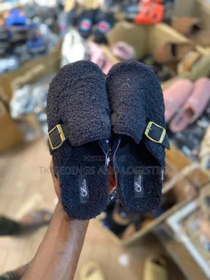 Women Woolen Clarks