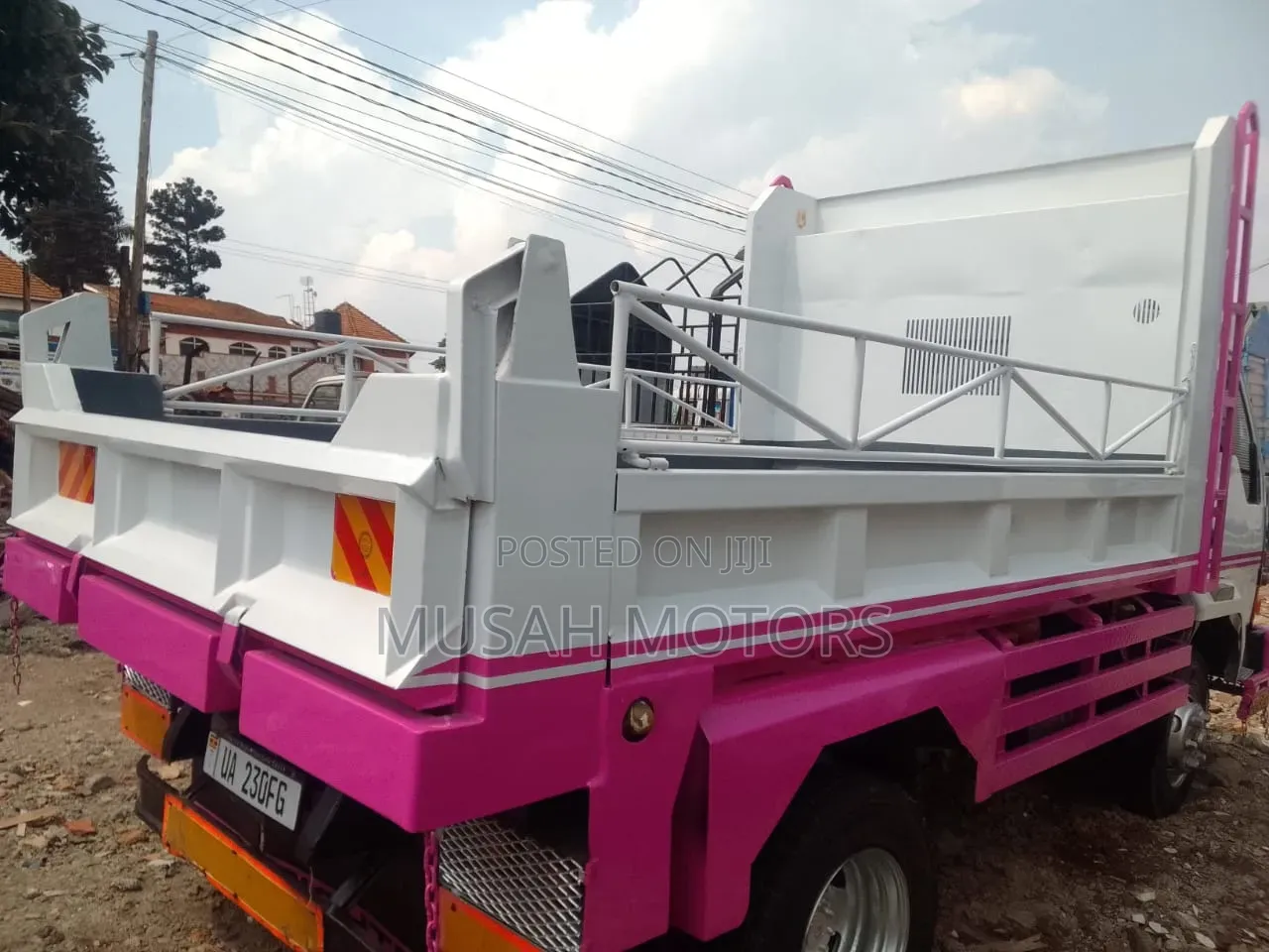 Mignon Fighter Tipper