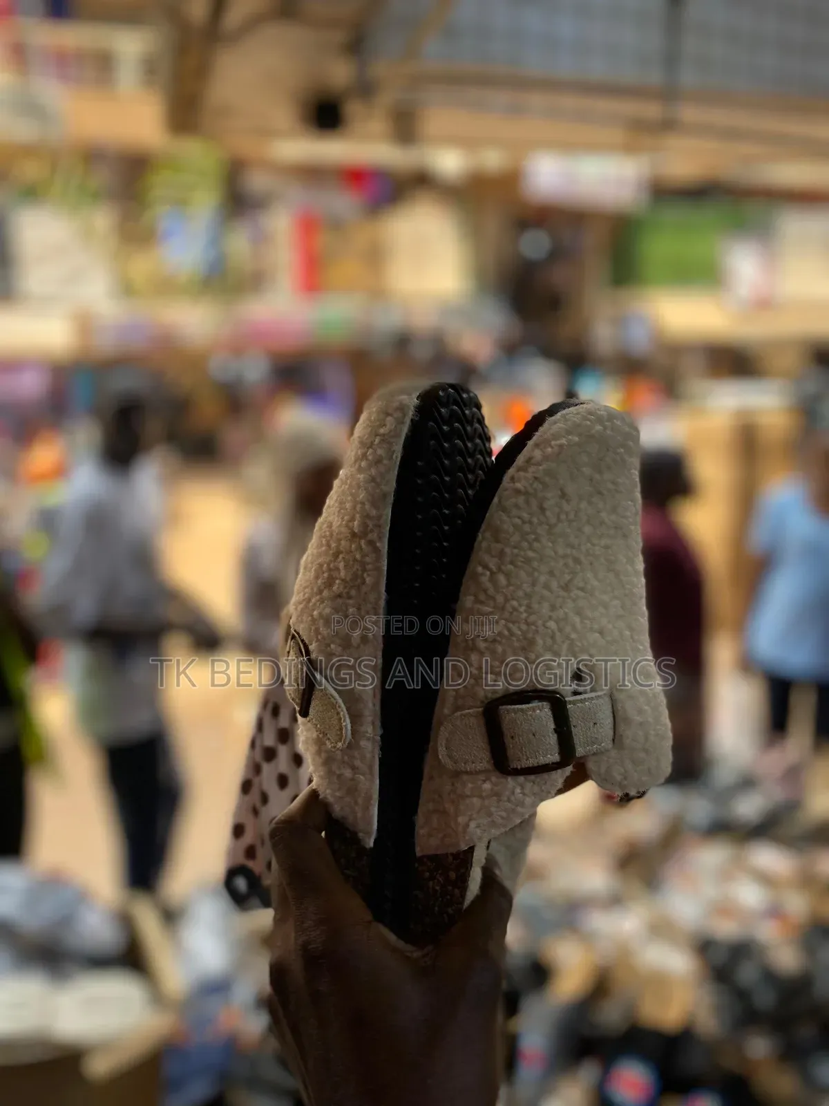 Women Clarks Cream