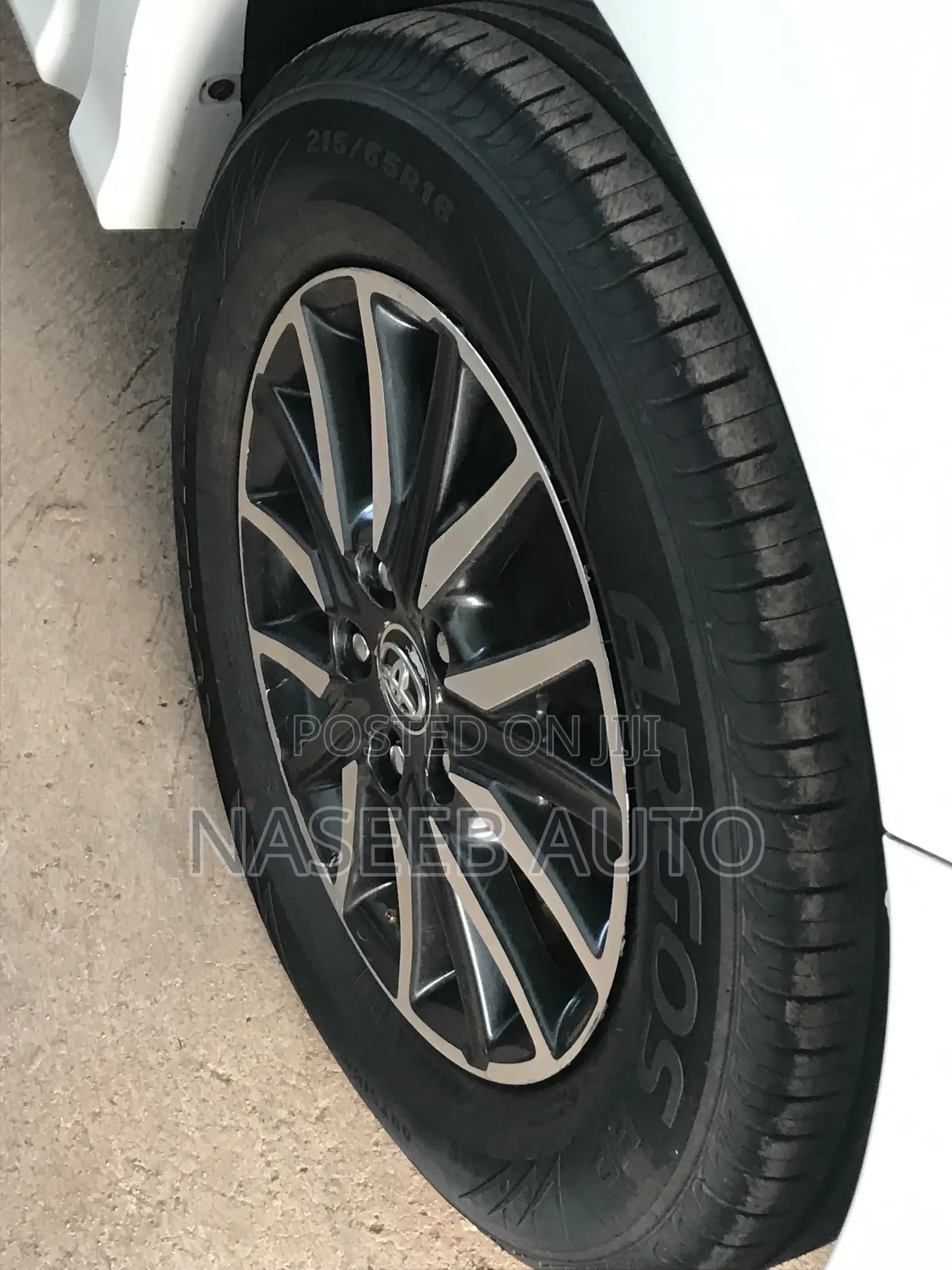 Toyota Noah 2016 White