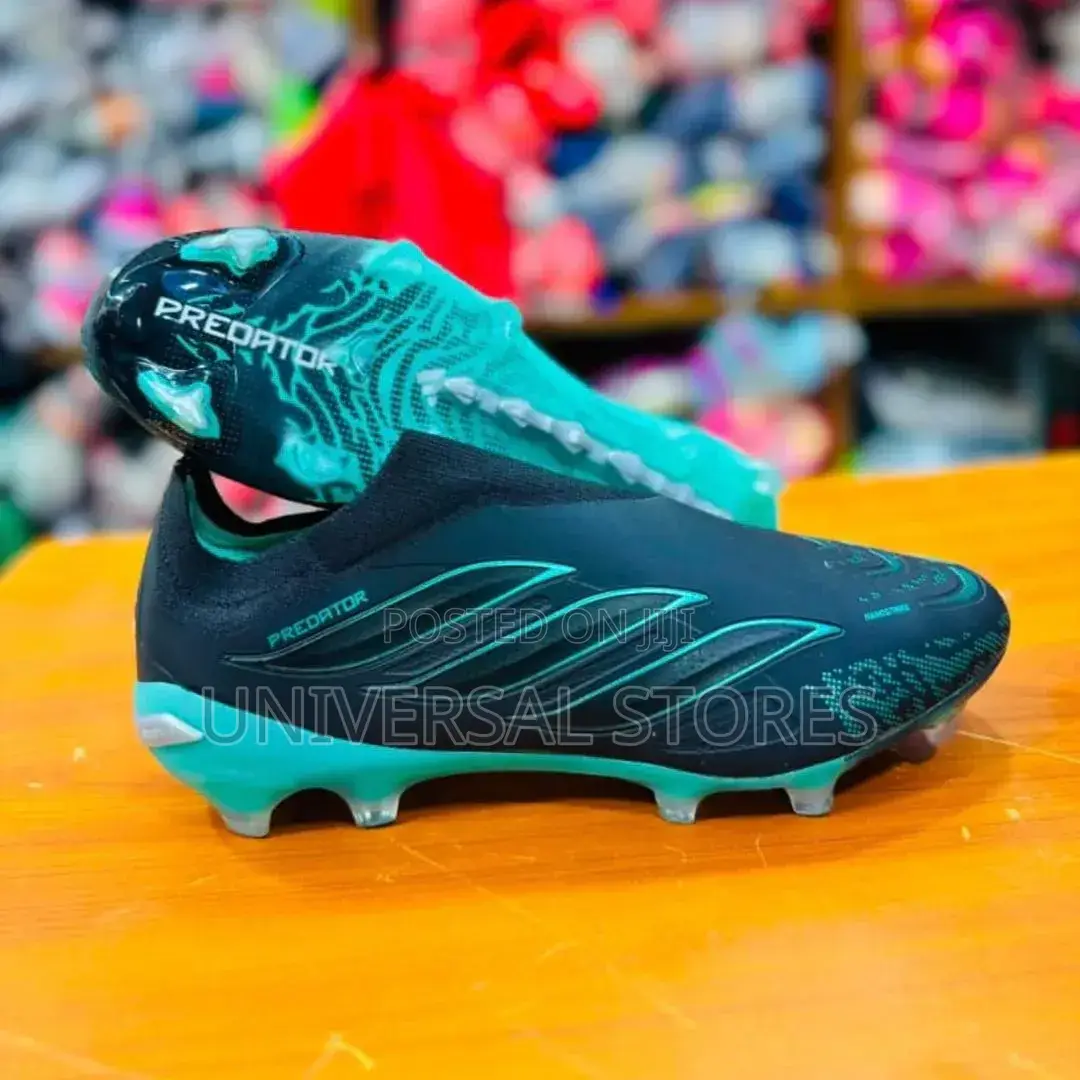 Original Predator Soccer Boots With Studs