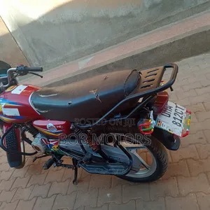Bajaj CT 125X 2025 Red