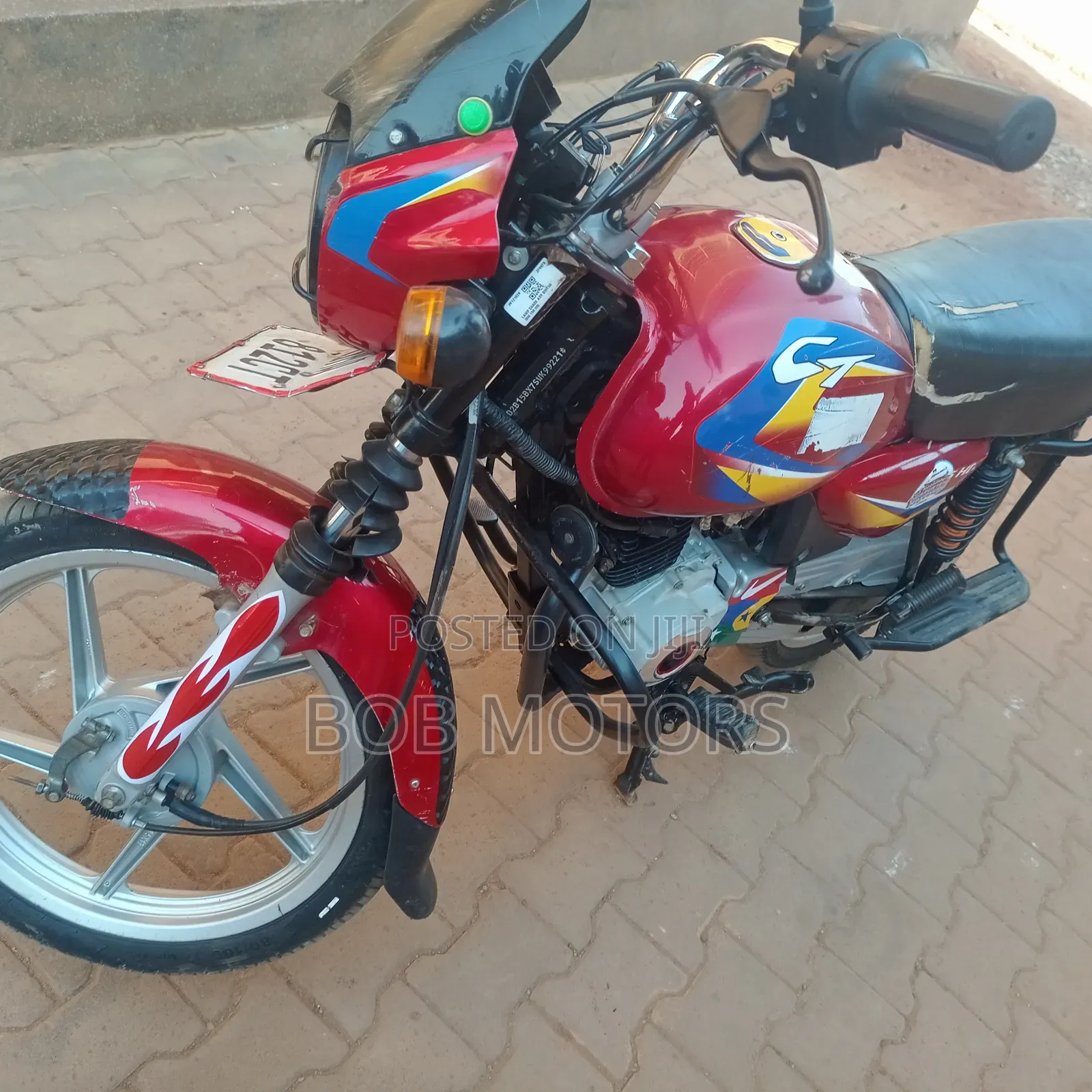 Bajaj CT 125X 2025 Red