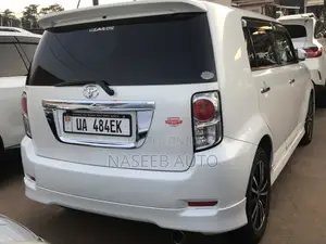 Toyota Rumion 2024 White