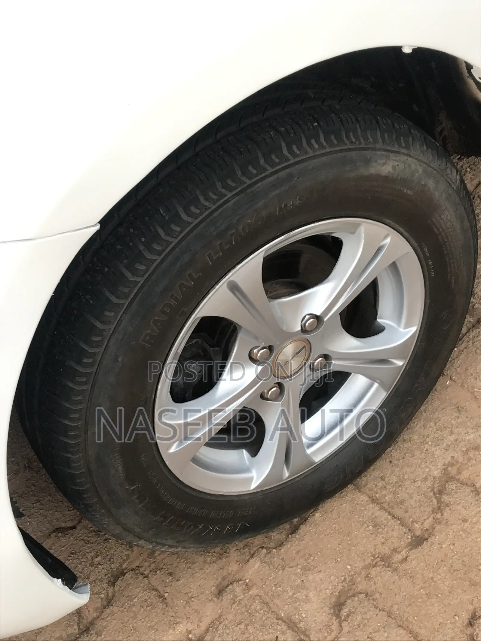 Toyota Sienta 2008 White