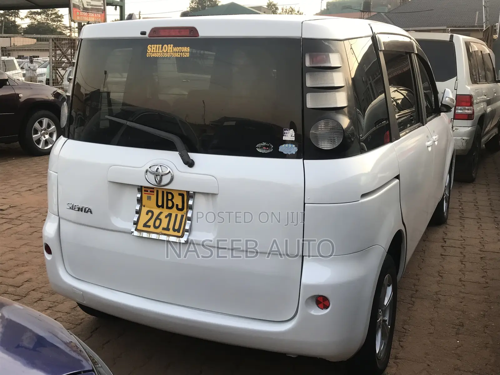 Toyota Sienta 2008 White