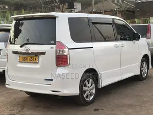 Toyota Noah 2008 White