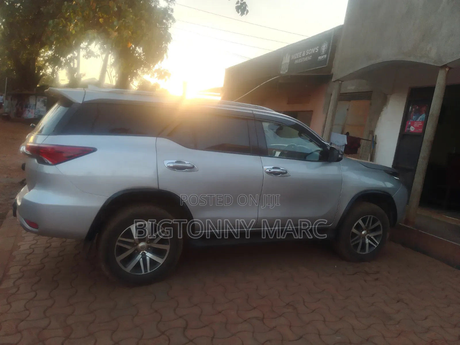Toyota 4-Runner TRD Off Road 4x4 2018 Silver