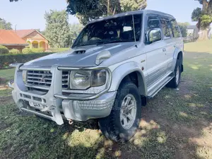 Mitsubishi Pajero 1998 White