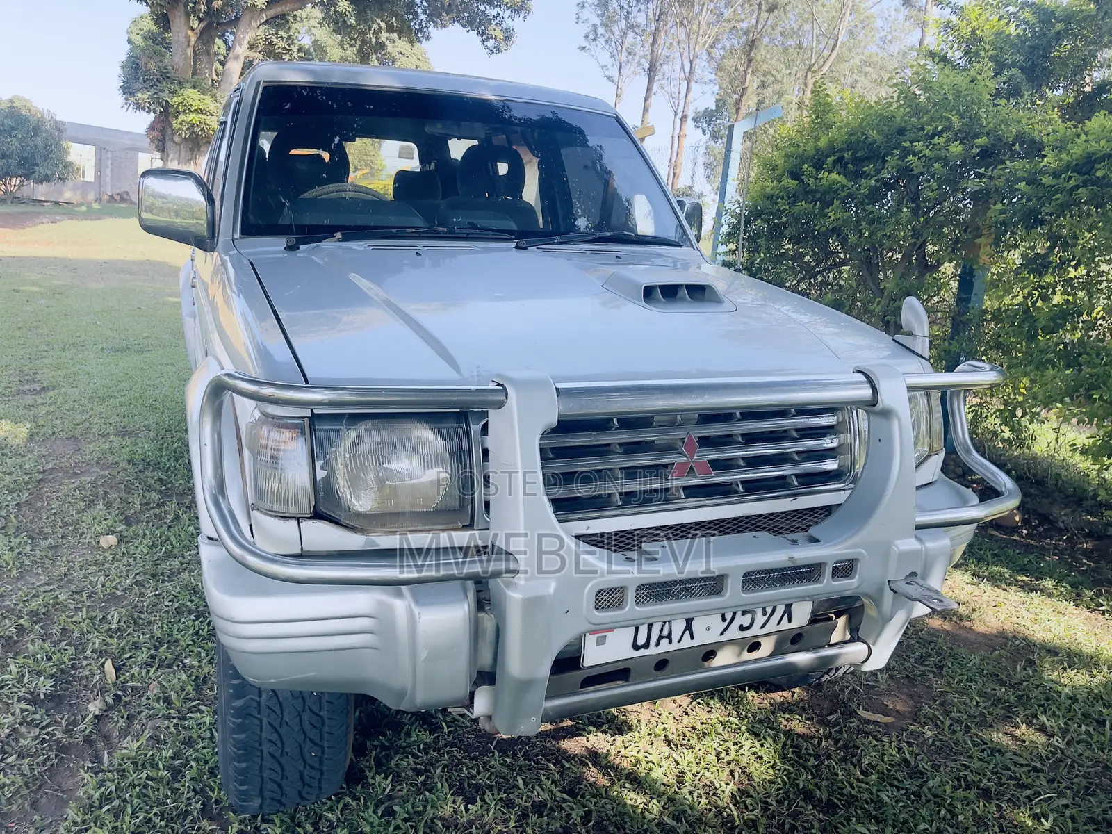 Mitsubishi Pajero 1998 White