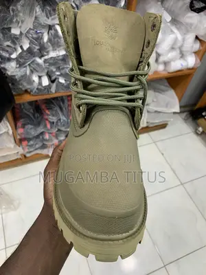 Louis Vuitton Timber