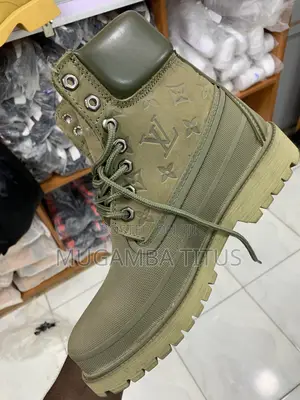 Louis Vuitton Timber