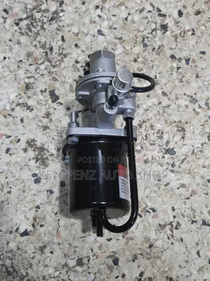 Fuso and Elf Hydraulic Clutch Booster / Servo Assembly