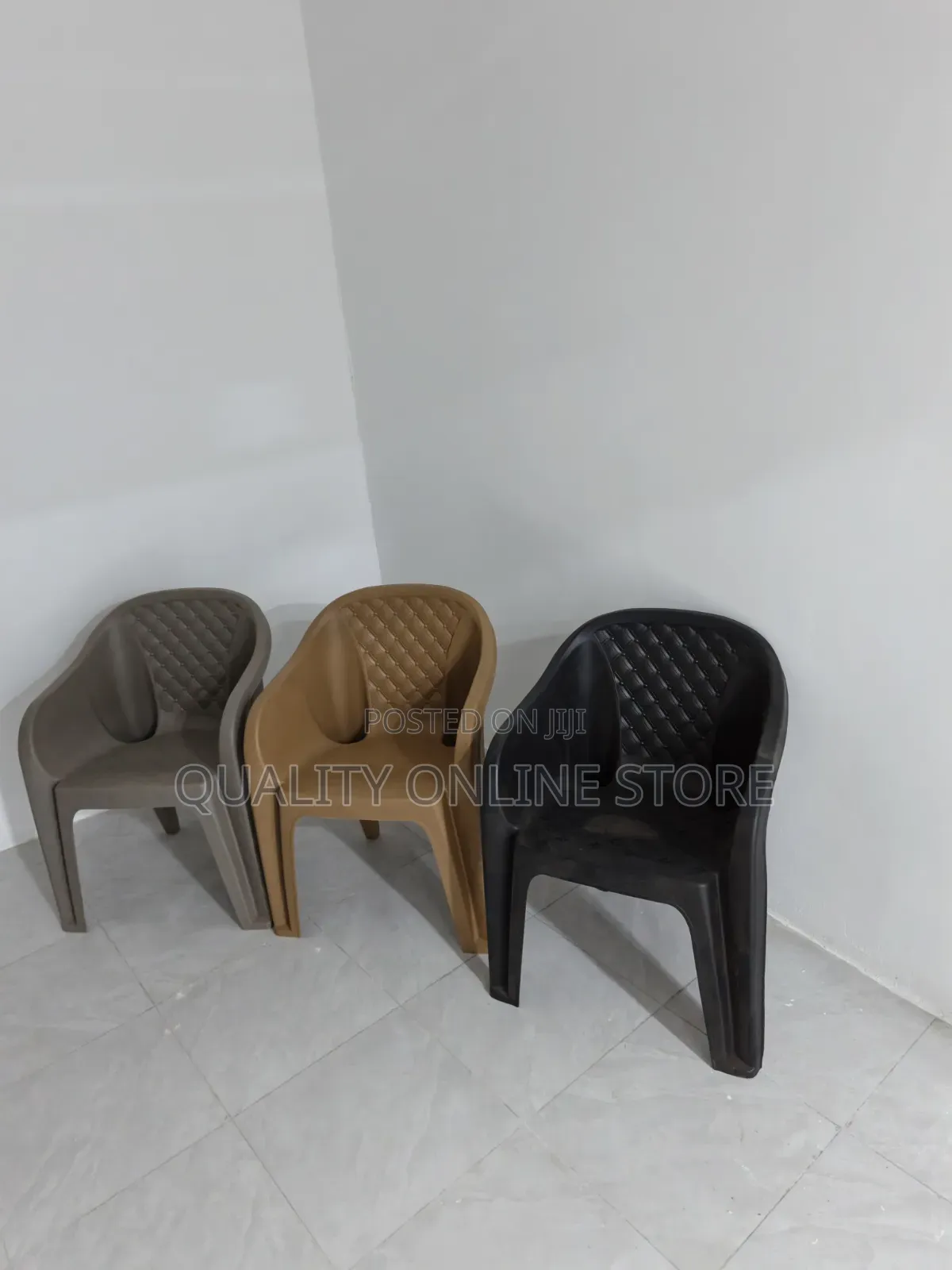 Midway Sofa Plastic Chairs Plastic Chairs 1pc