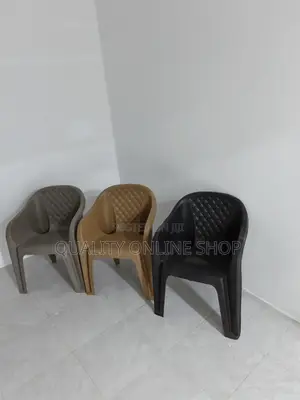 Midway Sofa Plastic Chairs Plastic Chairs 1pc