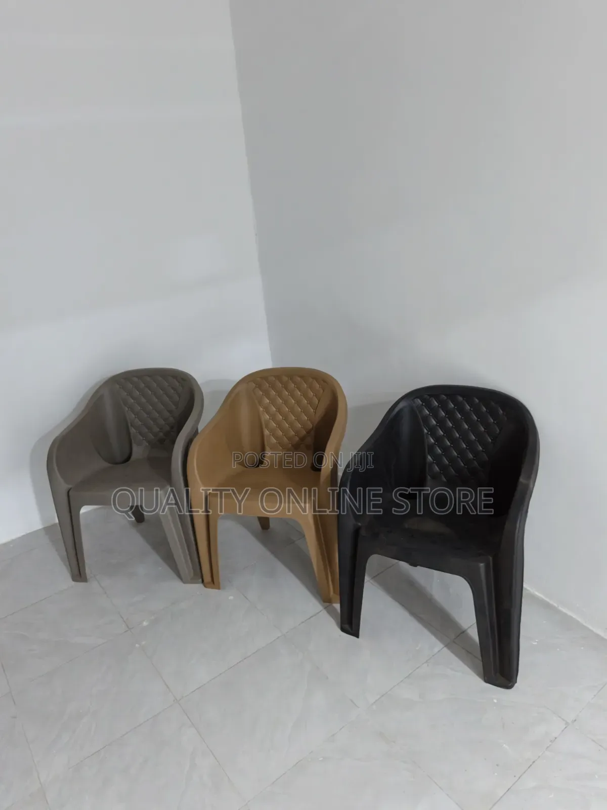 Midway Sofa Plastic Chairs Plastic Chairs 1pc