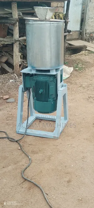 Grand Nuts Machine