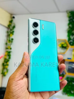 New Tecno Camon 40 Pro 5G 256 GB Blue