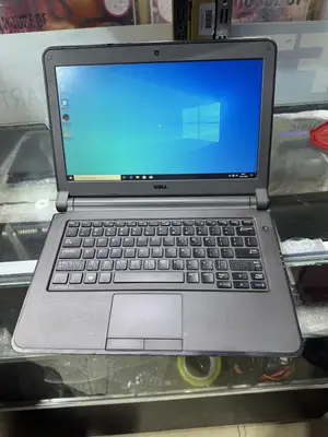 Laptop Dell Latitude 3340 4GB Intel Core i3 HDD 256GB