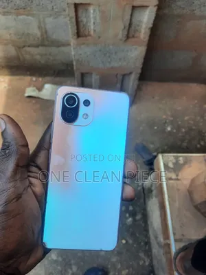 Mobile Phone 128 GB