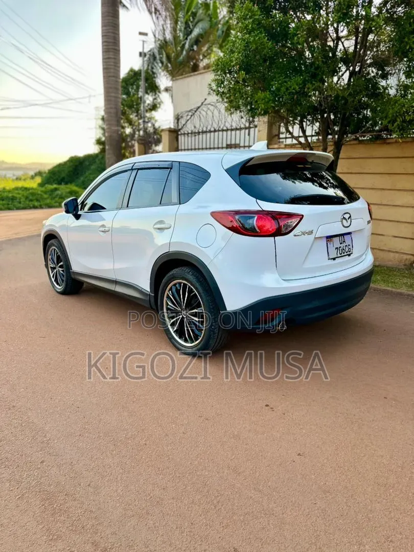 Mazda CX-5 2.2 Diesel FWD 2013 White