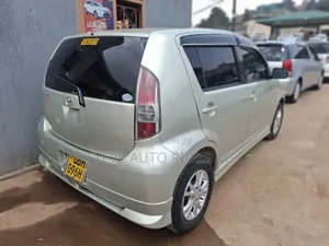 Toyota Passo 1.0 FWD 2008 Green