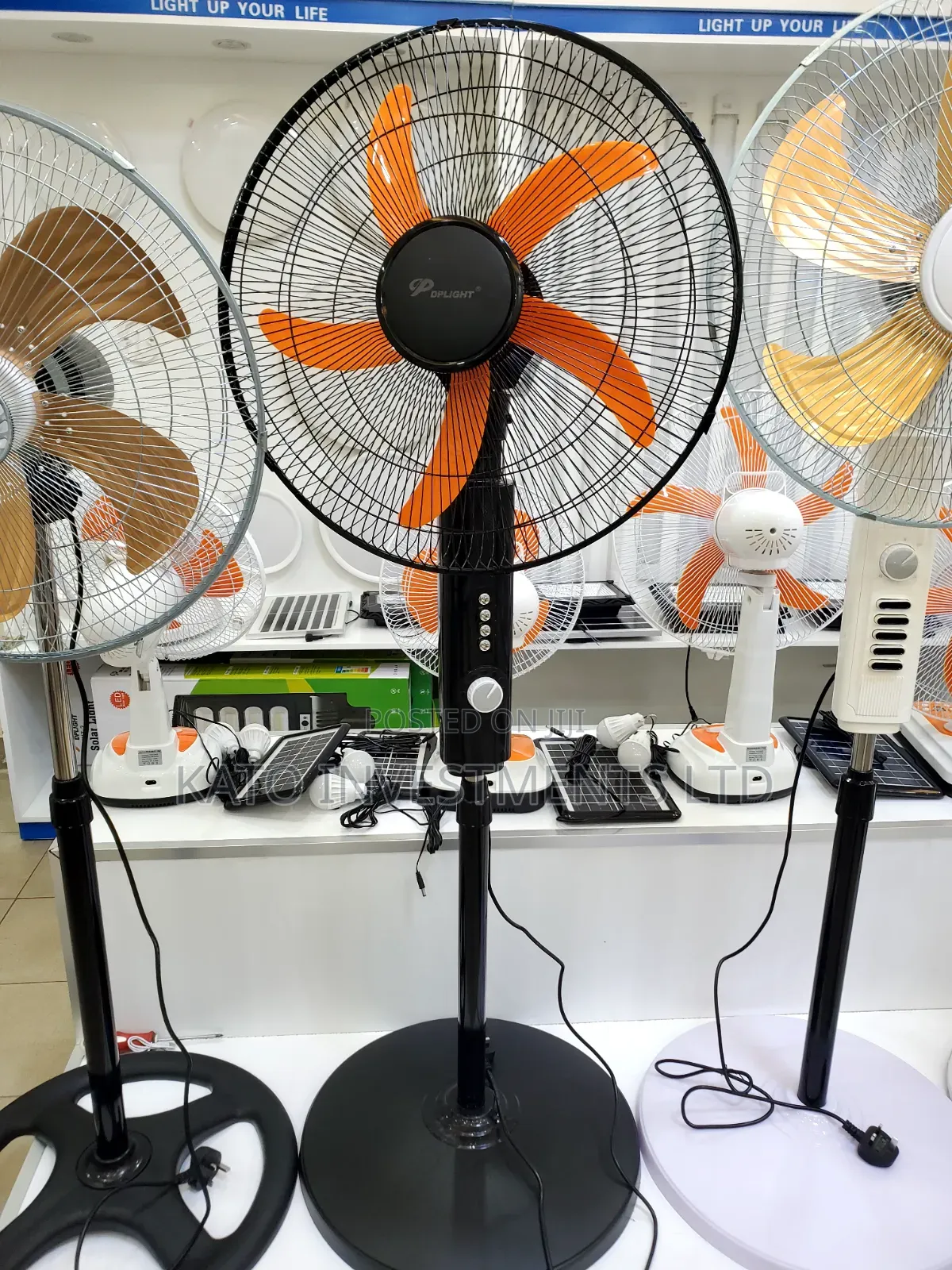 PEARLLIGHT 18 Inch Stand Fan With Bright Orange Plastic Blades