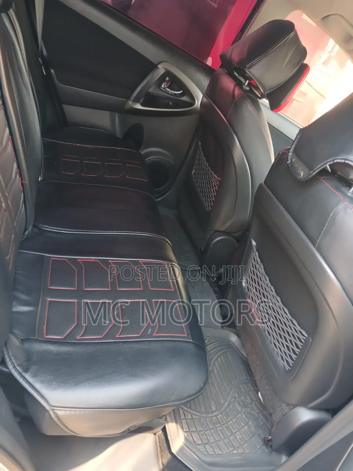Toyota Vanguard 2010 White