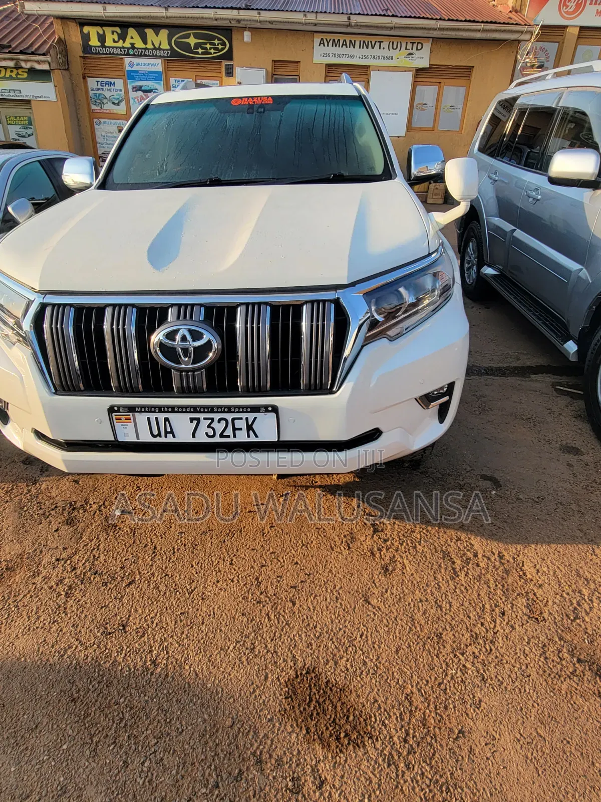 Toyota Land Cruiser 2017 White