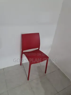 Cheap Classic Pp Plastic Stacking Chair and Modern Dining