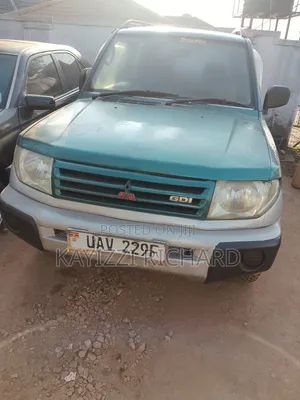 Mitsubishi Pajero 2005 Green