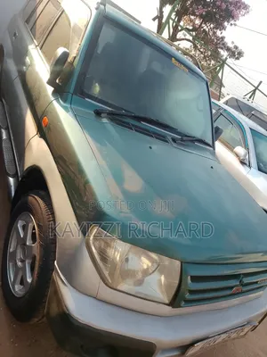 Mitsubishi Pajero 2005 Green
