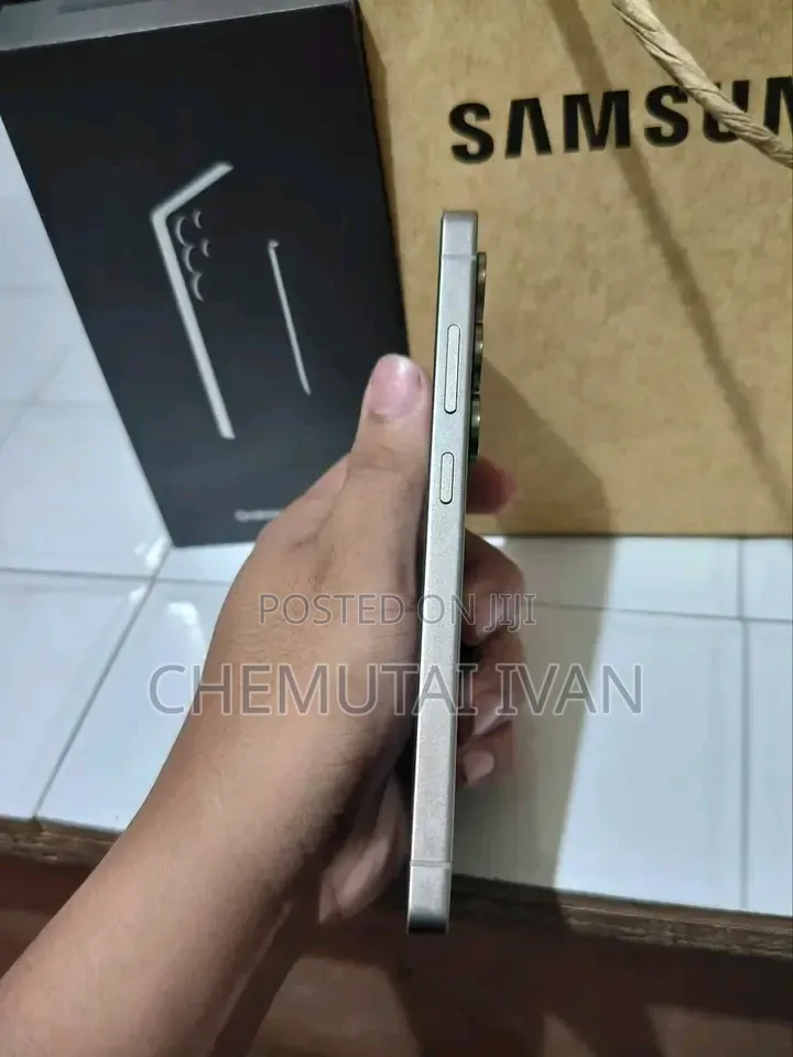 New Samsung Galaxy S25 Ultra 1 TB Black
