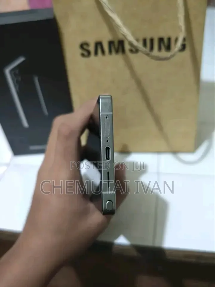 New Samsung Galaxy S25 Ultra 1 TB Black