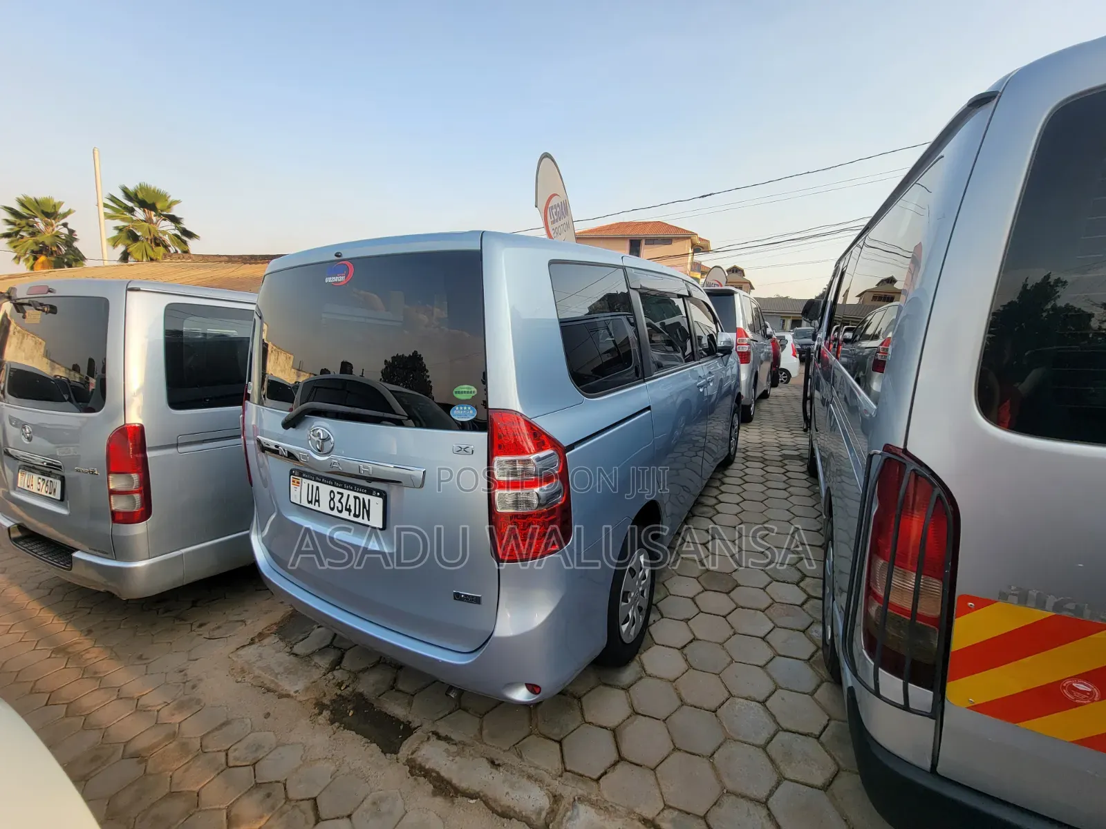 Toyota Noah 2012 Gray