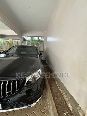 Mercedes-Benz GLC-Class 2017 Black