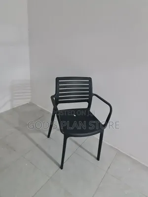 Heavy Duty Polypropylene Cafe Plastic Chairs Plastic Chairs