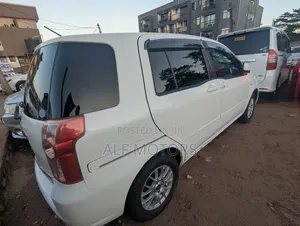 Toyota Raum 2010 White