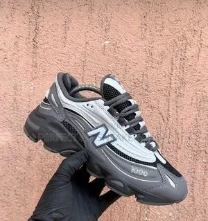 New Balance 1000