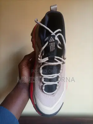Nike ACG Zegama Trail