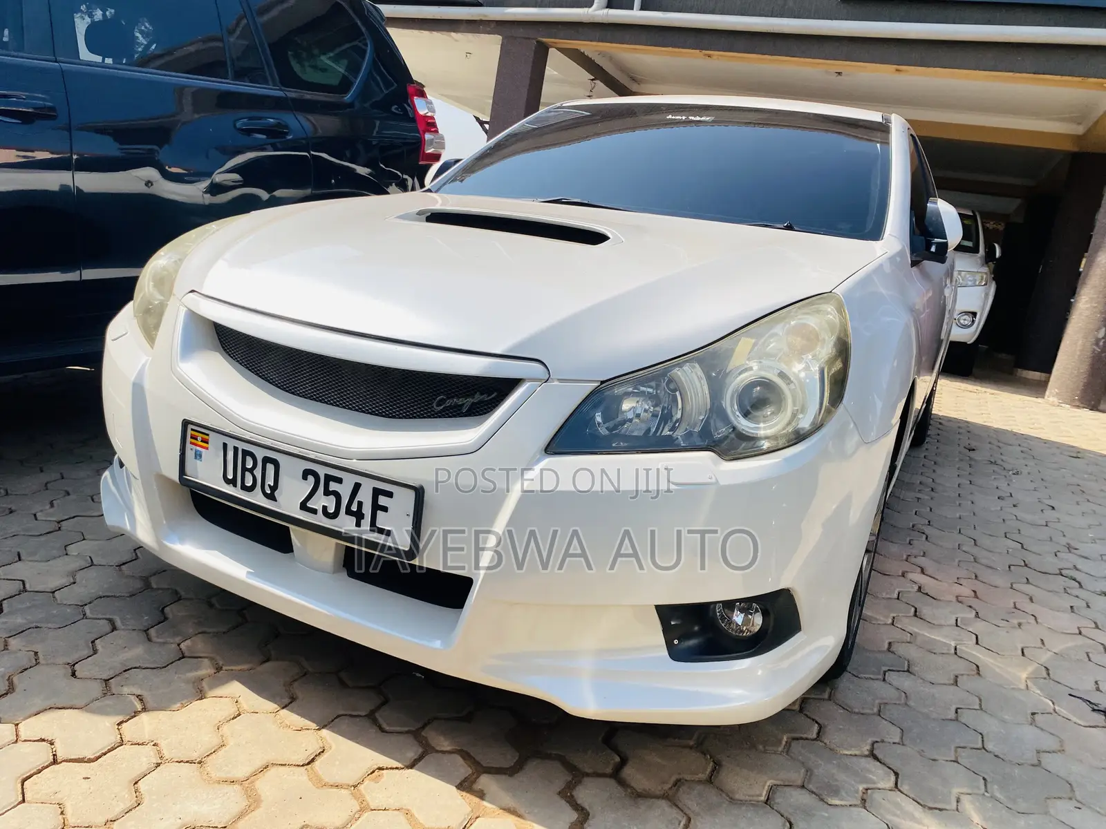 Subaru Legacy 2010 White