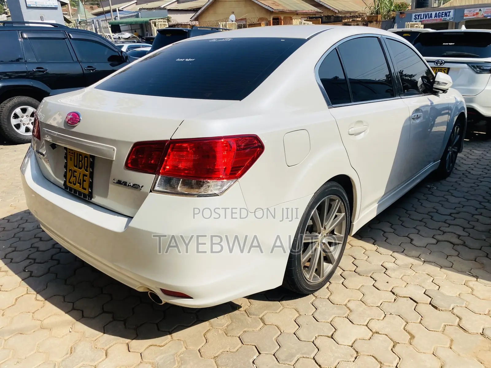Subaru Legacy 2010 White