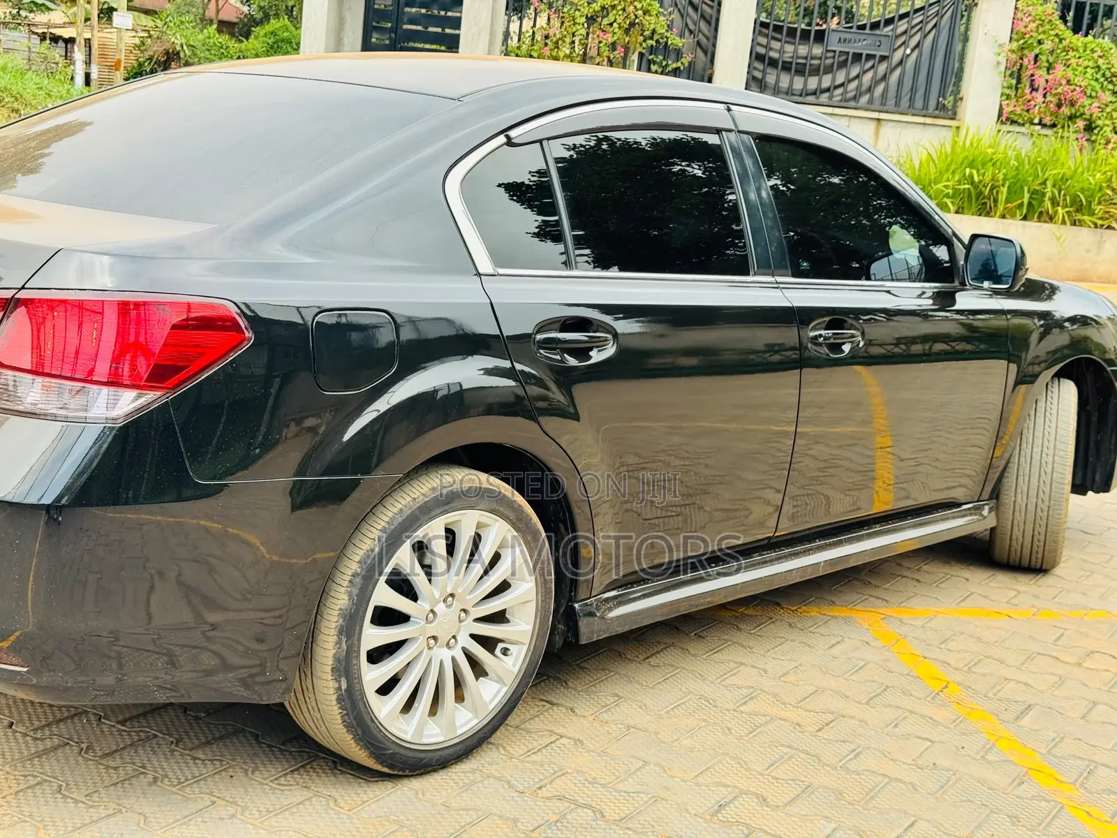 Subaru Legacy 2011 Black
