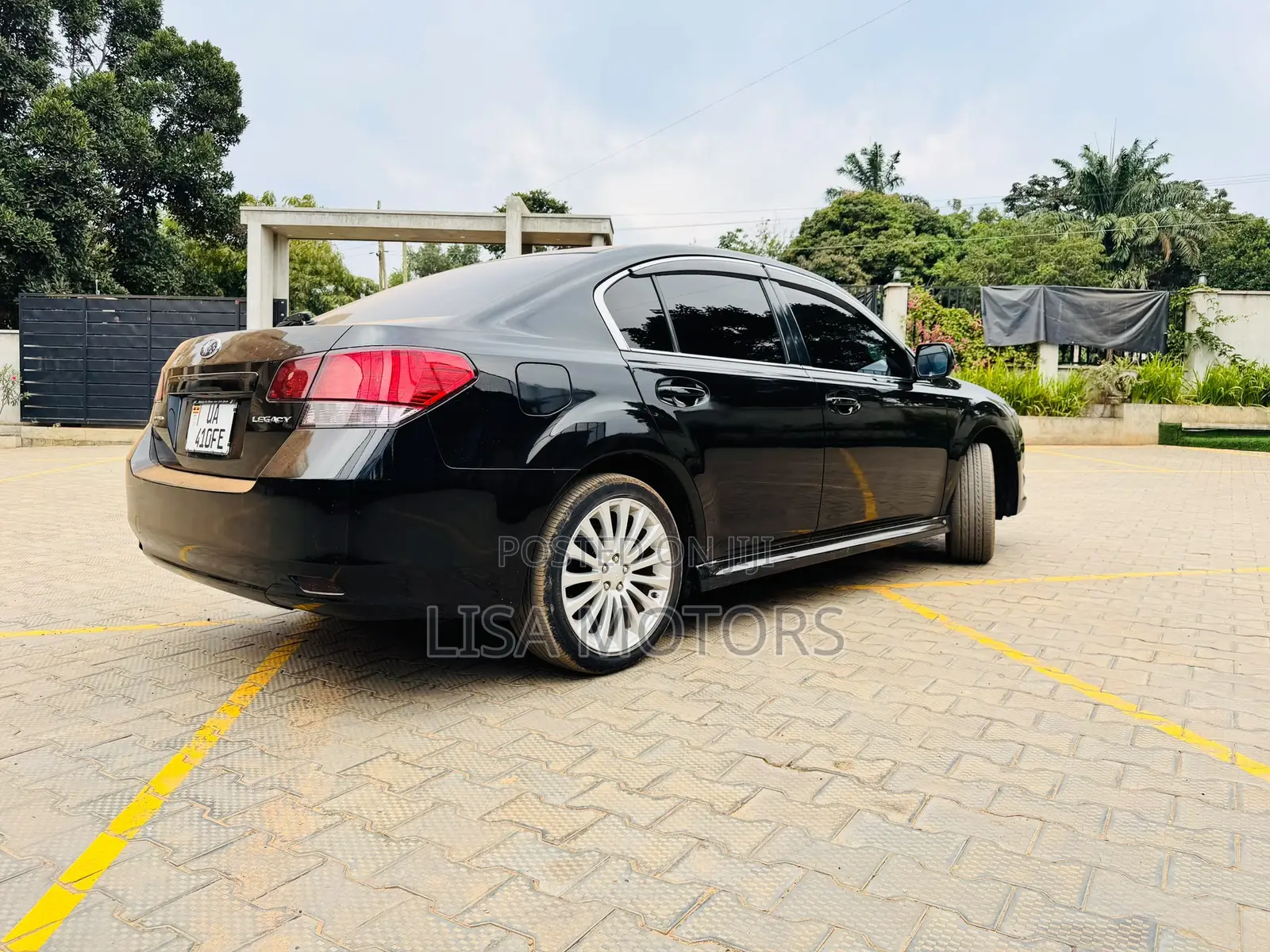 Subaru Legacy 2011 Black