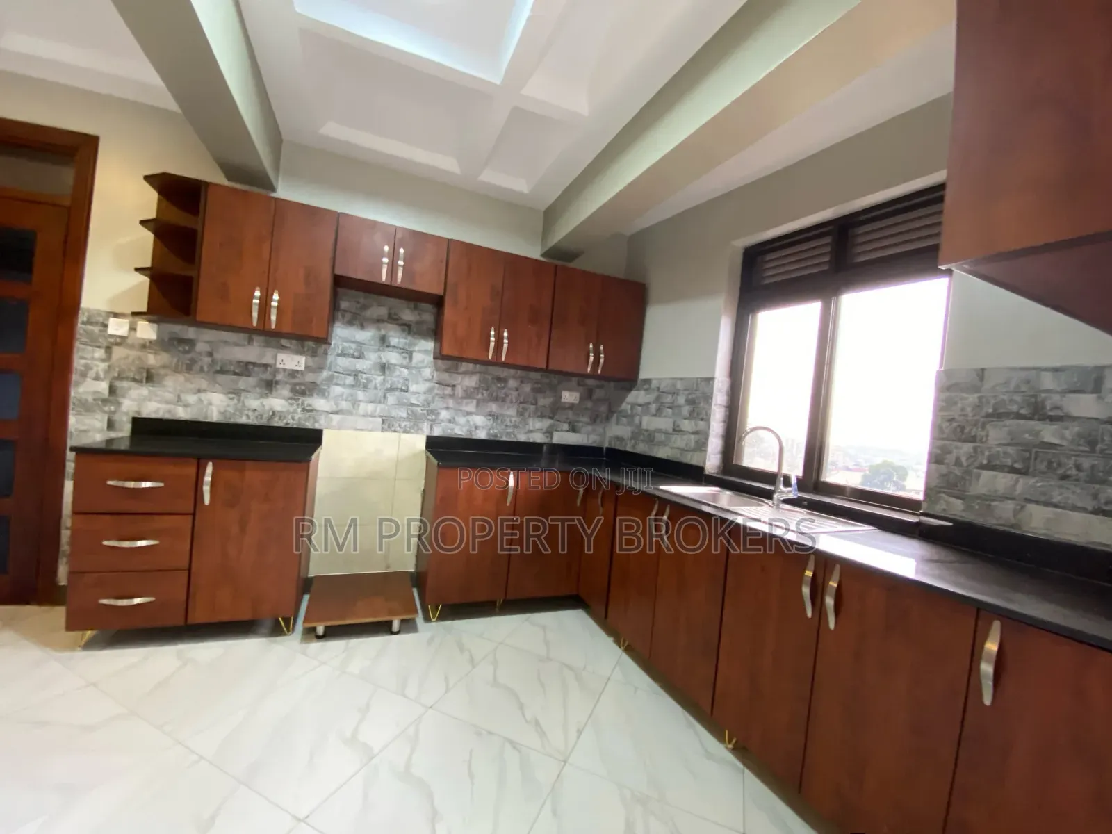 3bdrm Apartment in Lubowa, Central Division for rent